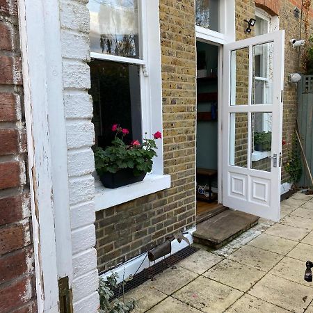Richmond & Kew Gardens Cozy Garden Flat By The Pagoda Exterior photo